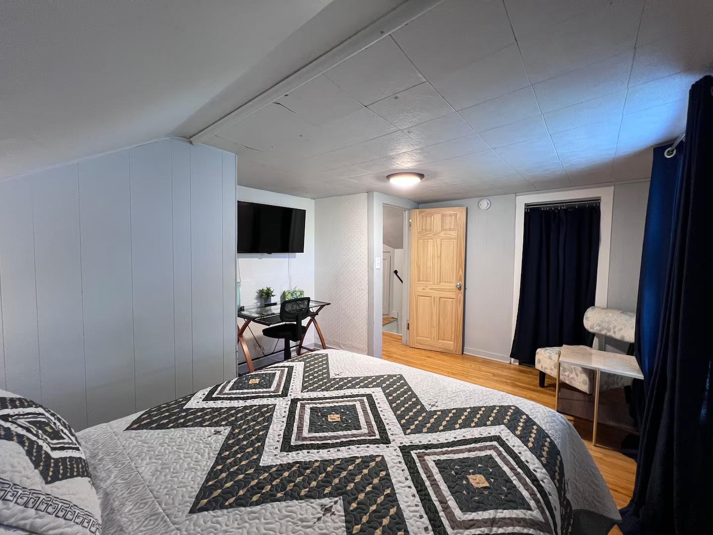 Campus Bungalow (2 Bedroom Home) - Image# 1